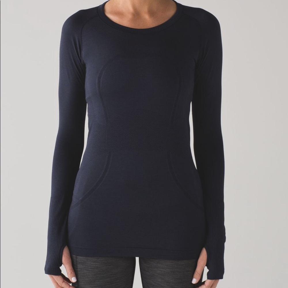 Lululemon navy swiftly long sleeve sz 6 like new